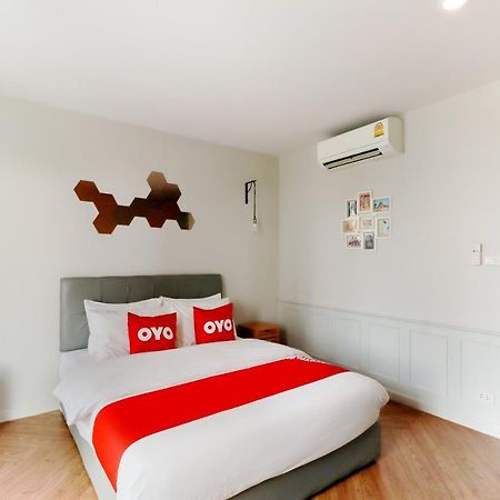 Oyo 825 Casampika Bed and Breakfast Chiang Mai Eksteriør billede