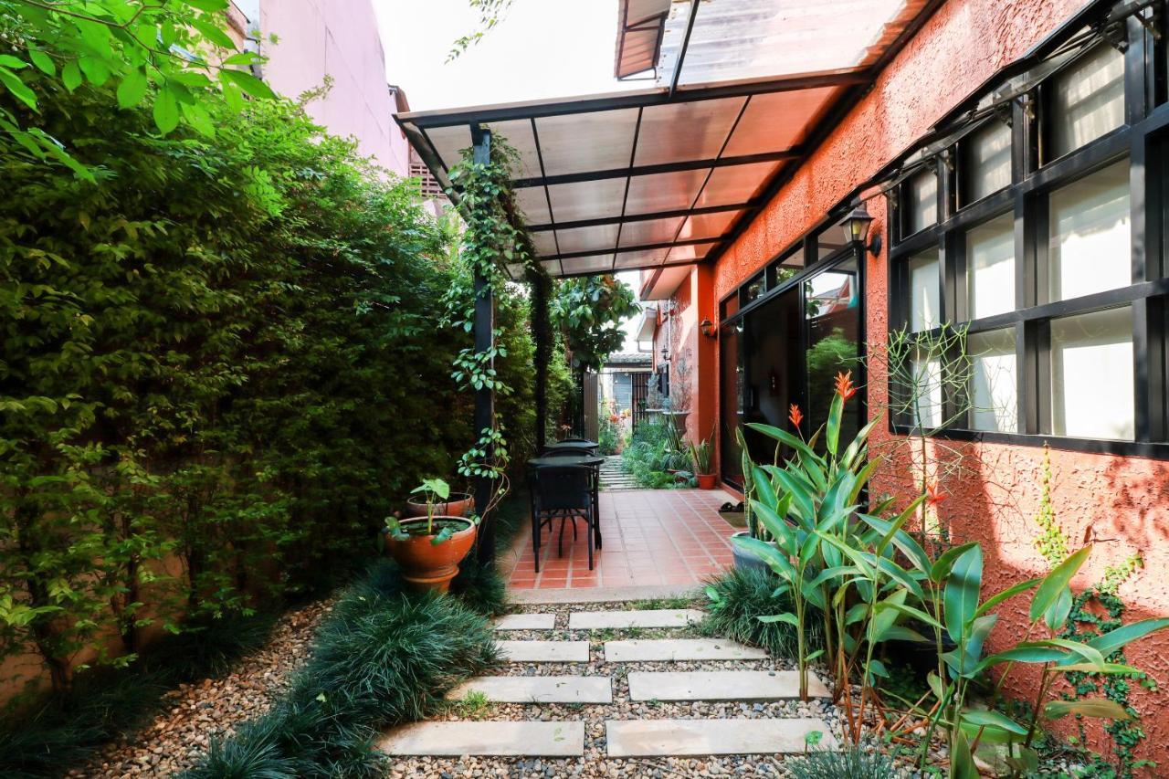Oyo 825 Casampika Bed and Breakfast Chiang Mai Eksteriør billede